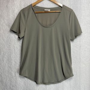 Babaton Women’s Sage Green Short Sleeve Top Size Medium Minimalist Style Casual